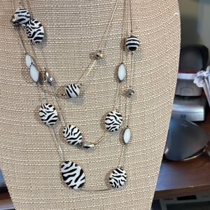 Chic Zebra Pattern Necklace with Silver Accents
